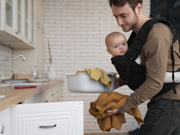 How to Choose a Baby Carrier: Types, Safety Tips, and What Moms Actually Love