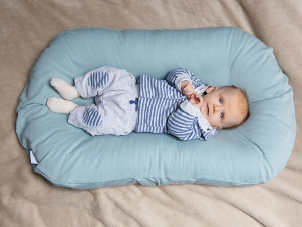 Baby Sleep Sack vs Swaddle: Which Is Better for Safe Sleep? (2026 Guide)