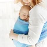 The New Mom Arm Nursing Cover Replacing the Old Apron Style — And Why Moms Are Obsessed