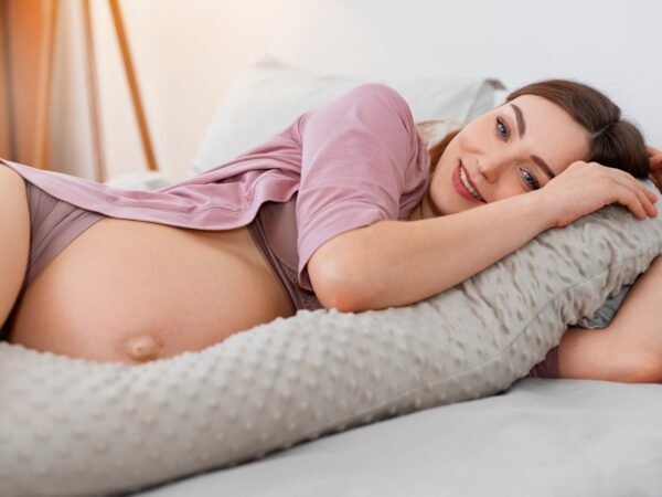 Pregnancy Sleep Positions: What’s Safe and What’s Not for Each Trimester